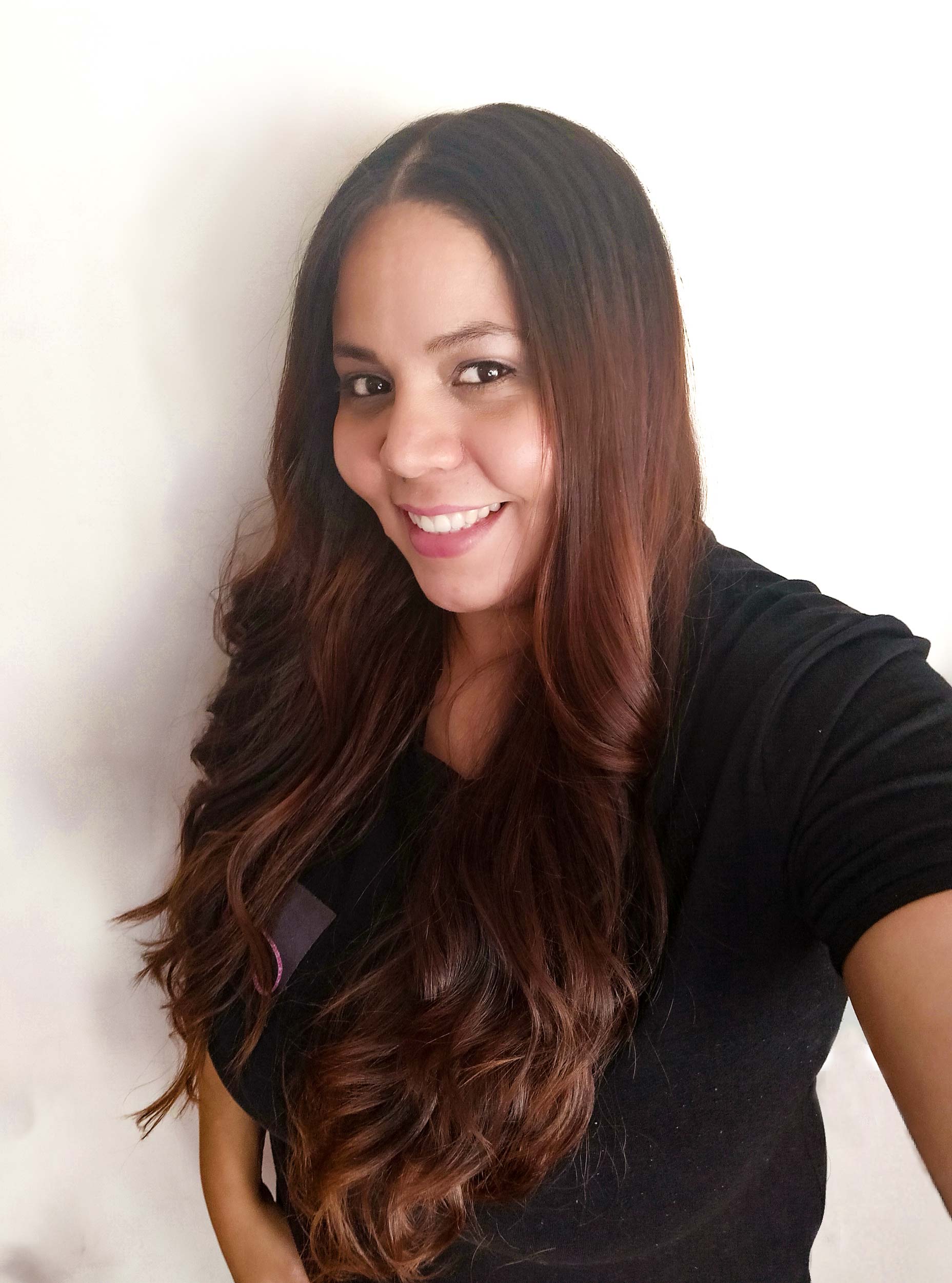 Adriana Alfonzo, estilista fundadora de Adri Hair Style en Viña del Mar